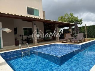 Casa em Alphaville Litoral Norte 1 com suíte no térreo