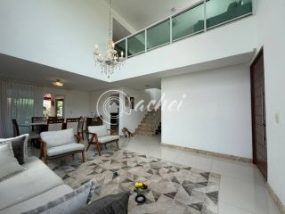 Casa em Alphaville Litoral Norte 1 com suíte no térreo