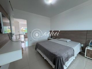 Casa em Alphaville Litoral Norte 1 com suíte no térreo