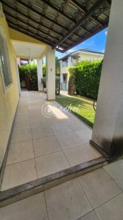 Casa duplex em Condomínio Fechado