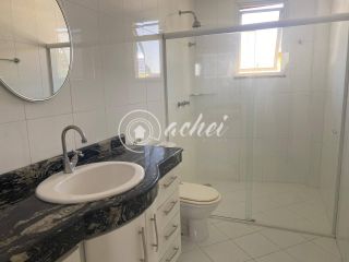 Casa de condomínio à venda em ótima região