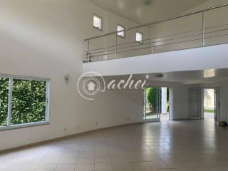 Casa de condomínio à venda em ótima região