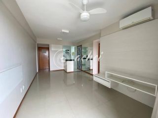 Apartamento 2/4 com Suíte na Estrada do Coco