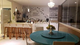 Casa de Alto Padrão à Venda em Busca Vida