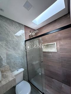 Vendo Casa de ALTO PADRÃO