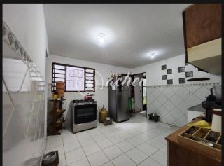 Casa em Vilas do Atlântico - Alameda Fechada