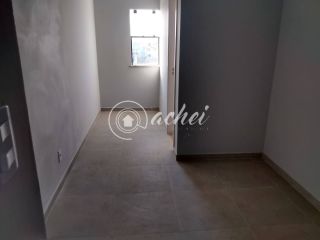 Casa grande à venda com 4/4 e 4 pavimentos em Ipitanga