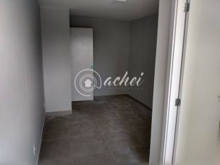 Casa grande à venda com 4/4 e 4 pavimentos em Ipitanga