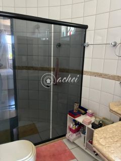 Casa de condomínio 4/4 no Centro de Lauro de Freitas