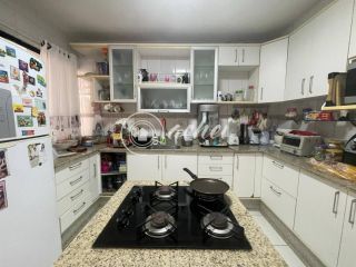 Casa de condomínio 4/4 no Centro de Lauro de Freitas