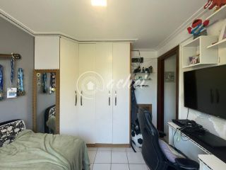 Casa de condomínio 4/4 no Centro de Lauro de Freitas