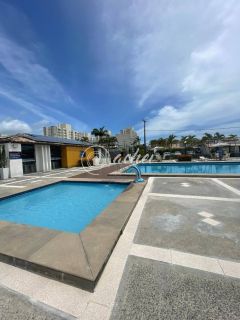 Casa de condomínio 4/4 no Centro de Lauro de Freitas