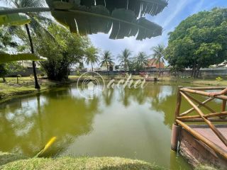 Casa de condomínio 4/4 no Centro de Lauro de Freitas