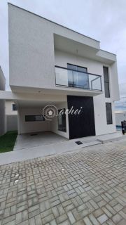 Casa à Venda em Buraquinho