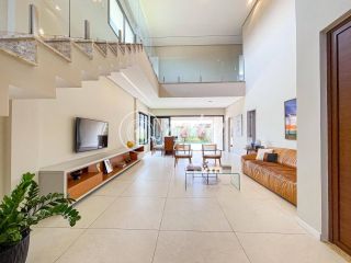 Casa Alto Padrão em Vilas do Atlântico