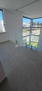 Casa com piscina à venda em Busca Vida