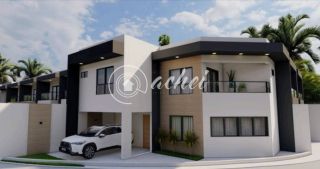 Casa de esquina, 3 suítes frente a Praia de Ipitanga