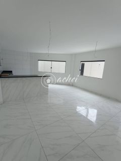 Casa de esquina, 3 suítes frente a Praia de Ipitanga