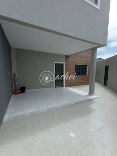 Casa de esquina, 3 suítes frente a Praia de Ipitanga