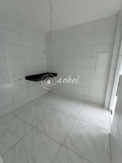 Casa de esquina, 3 suítes frente a Praia de Ipitanga