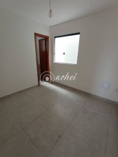 Casa de esquina, 3 suítes frente a Praia de Ipitanga