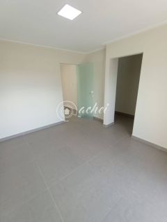 Casa Triplex à Venda em Ipitanga – Frente para o Rio