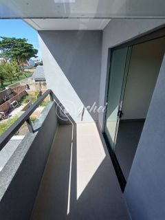 Casa Triplex à Venda em Ipitanga – Frente para o Rio