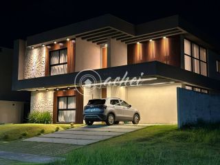 Casa de Alto Padrão no Alphaville Litoral Norte 3 | 4 Suítes, Área Gourmet Completa e Piscina com Hidromassagem