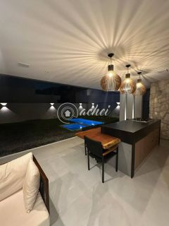 Casa de Alto Padrão no Alphaville Litoral Norte 3 | 4 Suítes, Área Gourmet Completa e Piscina com Hidromassagem