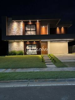 Casa de Alto Padrão no Alphaville Litoral Norte 3 | 4 Suítes, Área Gourmet Completa e Piscina com Hidromassagem