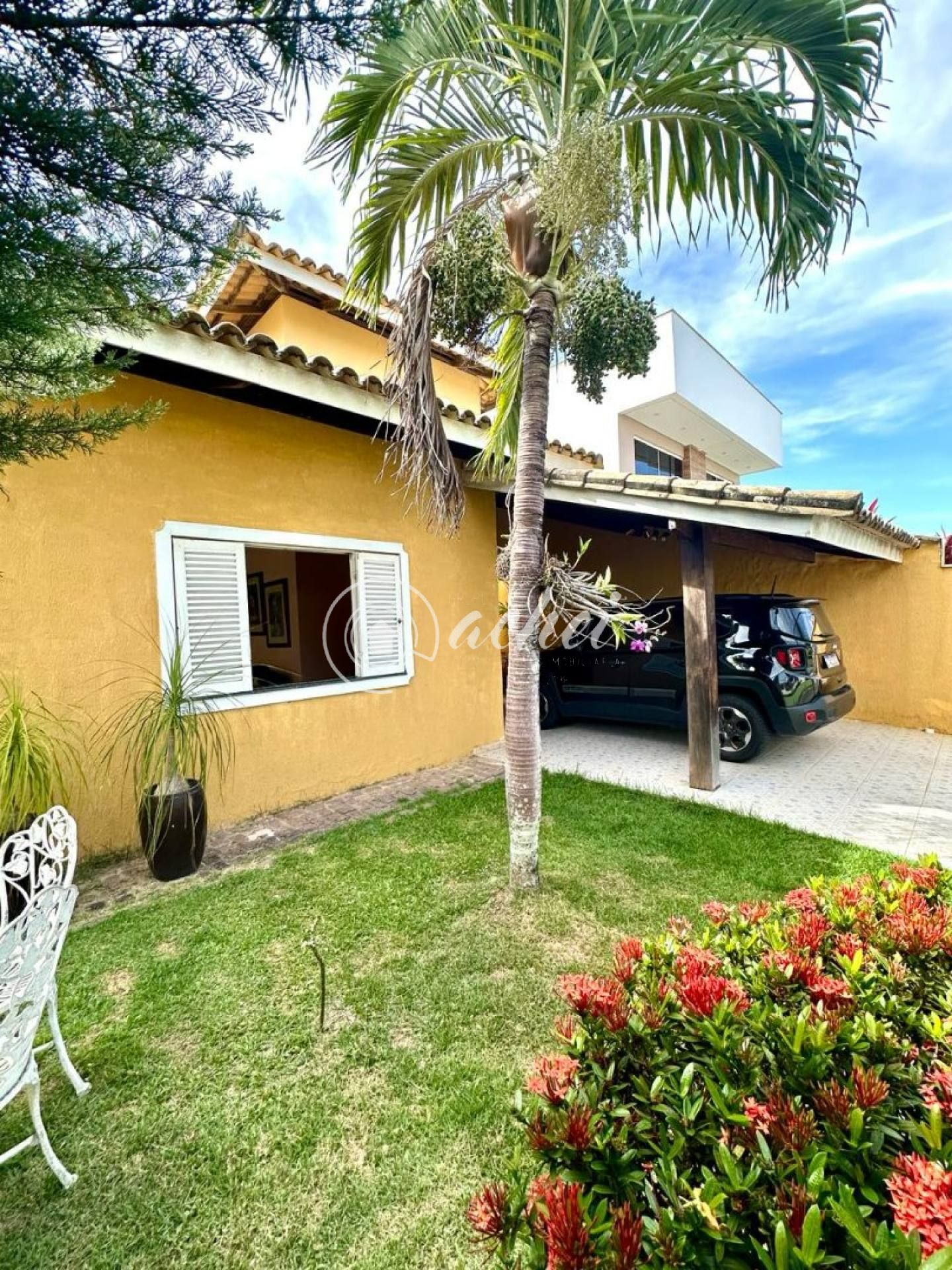 Casa à venda 4/4 nascente em condomínio - Priscila Dultra