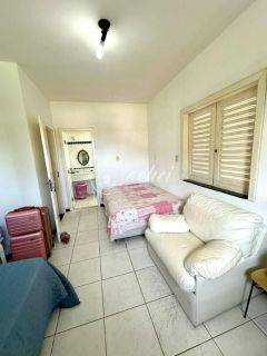 Casa à venda 4/4 nascente em condomínio - Priscila Dultra