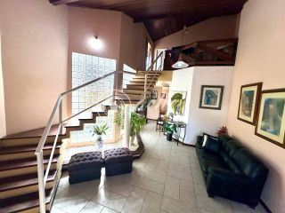 Casa à venda 4/4 nascente em condomínio - Priscila Dultra