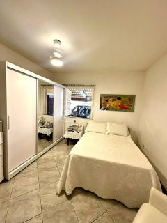 Casa à venda 4/4 nascente em condomínio - Priscila Dultra