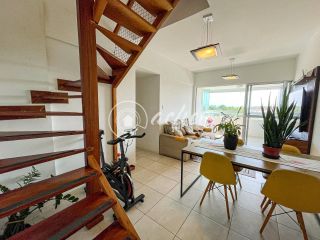 Aluga-se cobertura com linda vista para o mar - SEM MOBILIA