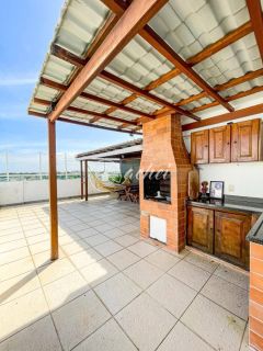 Aluga-se cobertura com linda vista para o mar - SEM MOBILIA