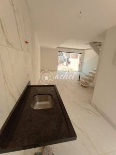 Casa à venda em condomínio fechado