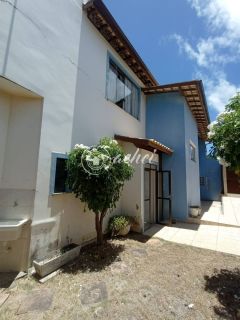 Casa com piscina à venda em ipitanga