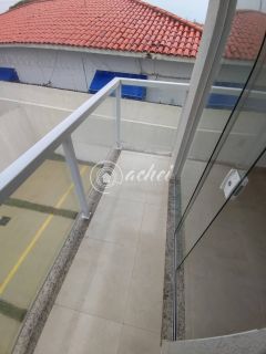 Casa em Condomínio com 3 Quartos (2 Suítes)