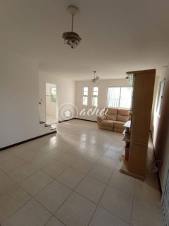 CASA À VENDA EM CONDOMÍNIO