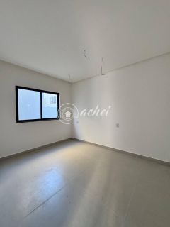 Casas Triplex à venda em Condomínio no bairro de Buraquinho