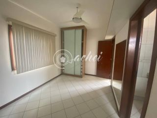 Casa Nascente com 4 Quartos e Área de Lazer Completa Próxima à Praia