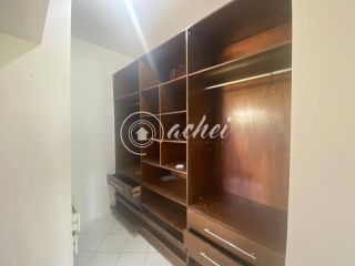 Casa Nascente com 4 Quartos e Área de Lazer Completa Próxima à Praia