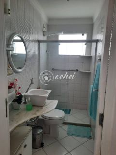 Casa Mobiliada para Locação – 4/4 sendo  3 Suítes