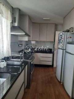 Casa Mobiliada para Locação – 4/4 sendo  3 Suítes