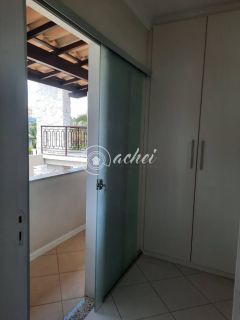 Casa Mobiliada para Locação – 4/4 sendo  3 Suítes