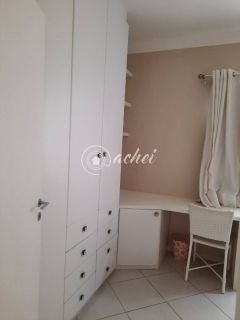 Casa Mobiliada para Locação – 4/4 sendo  3 Suítes