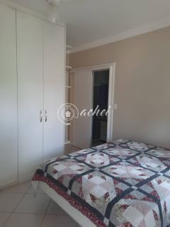 Casa Mobiliada para Locação – 4/4 sendo  3 Suítes