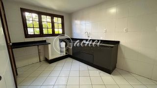 Casa 3 suítes dentro de condomínio em Vilas do Atlântico