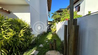 Casa 3 suítes dentro de condomínio em Vilas do Atlântico